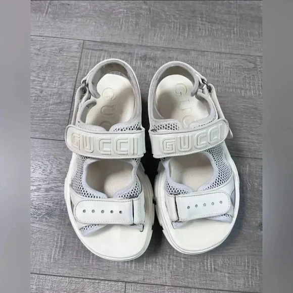 GUCCI LEATHER &
MESH SANDAL AGURU TREK - Picture 3 of 9